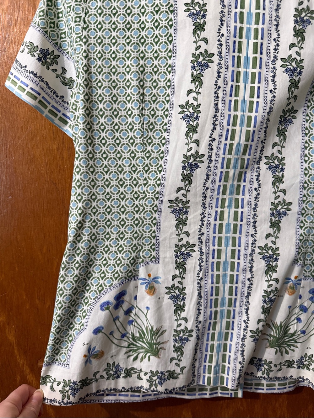 EUC Tory Burch Short-Sleeve Floral Botanical Women’s Shirt - Size 6 - Picture 8 of 12